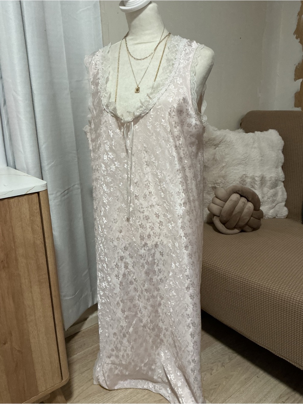 Vintage Lace-Trim Slip Nightgown in Pale Pink